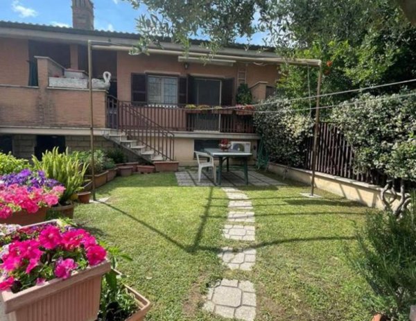 casa indipendente in vendita a Roma in zona Dragona/Bagnoletto