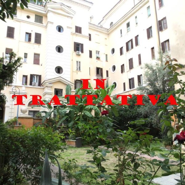 appartamento in vendita a Roma in zona Appio Latino