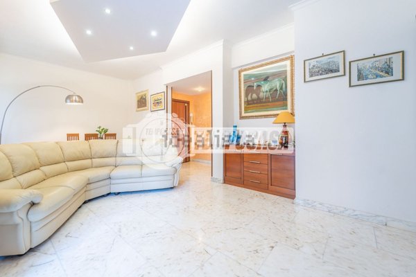 appartamento in vendita a Roma in zona Ostiense