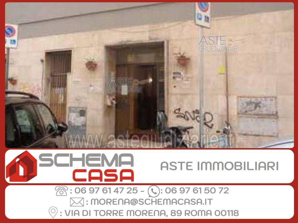 appartamento in vendita a Roma in zona Prenestino-Labicano
