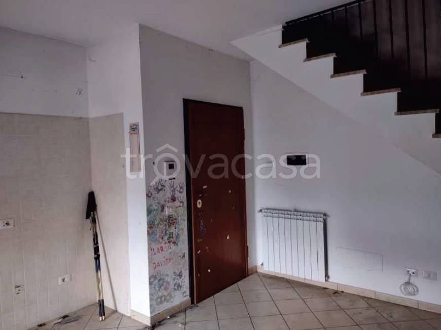 appartamento in vendita a Roma in zona Lunghezza