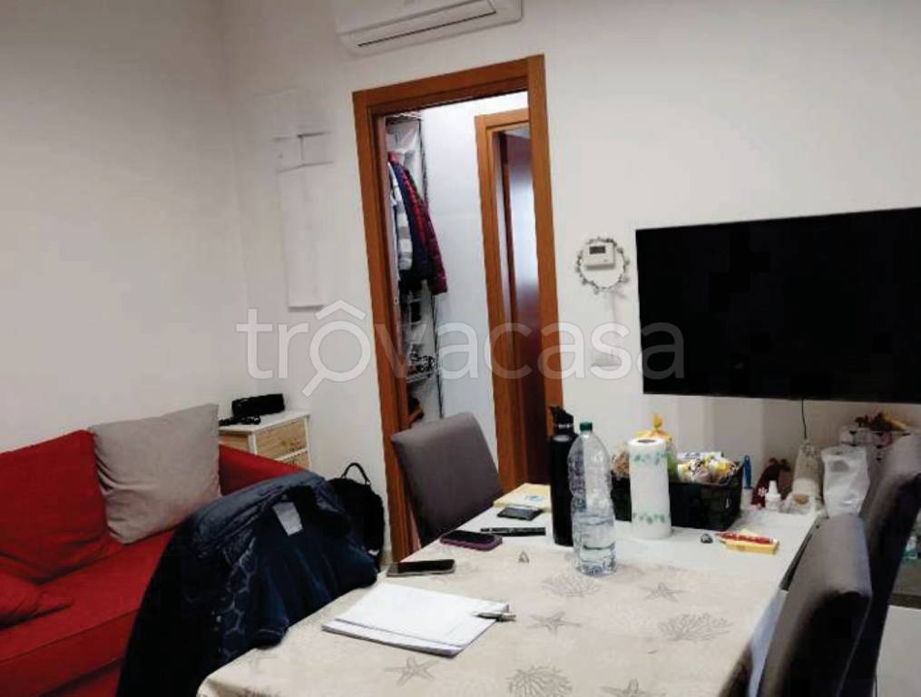 appartamento in vendita a Roma in zona Lunghezza