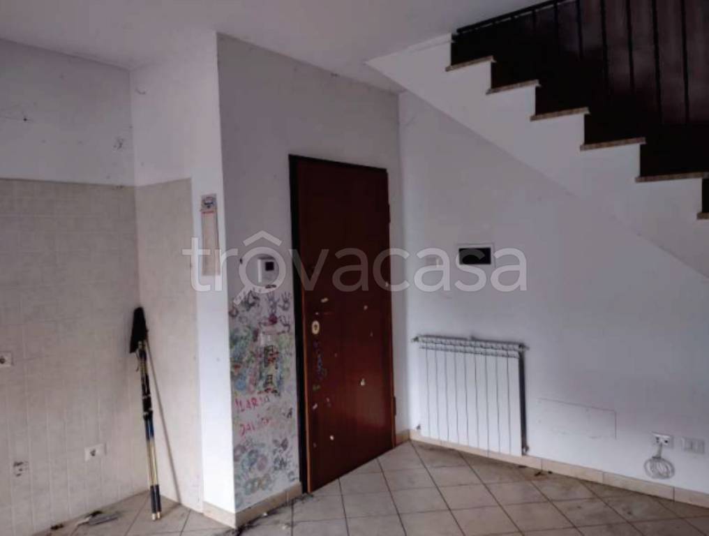 appartamento in vendita a Roma in zona Lunghezza
