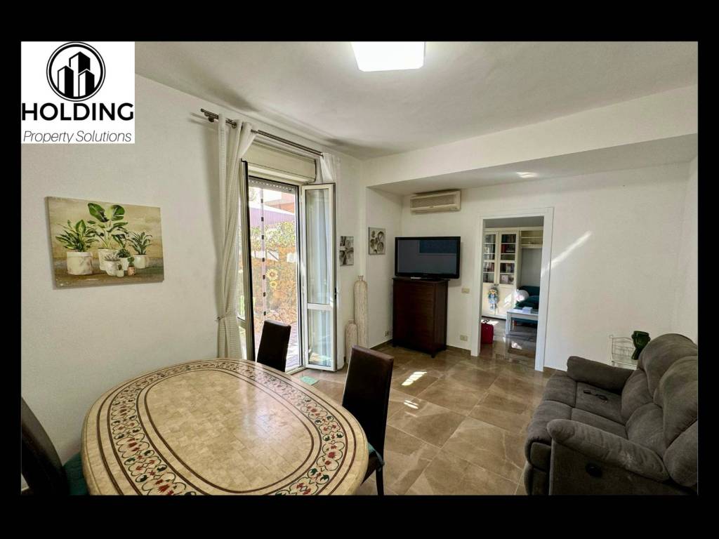 appartamento in vendita a Roma in zona Acilia
