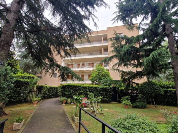 appartamento in vendita a Roma in zona Torrino