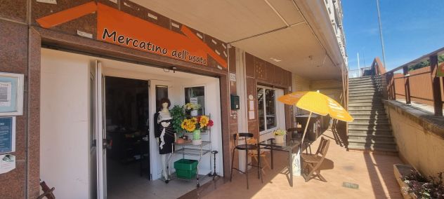 negozio in vendita a Roma in zona Olgiata