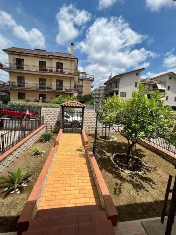 casa indipendente in vendita a Roma in zona Ottavia