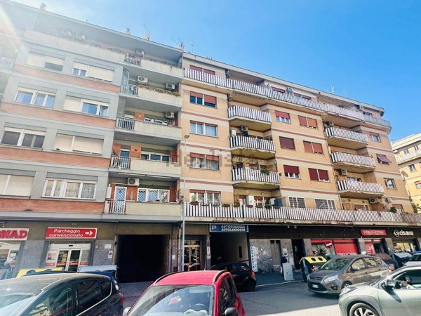 appartamento in vendita a Roma in zona Ostia