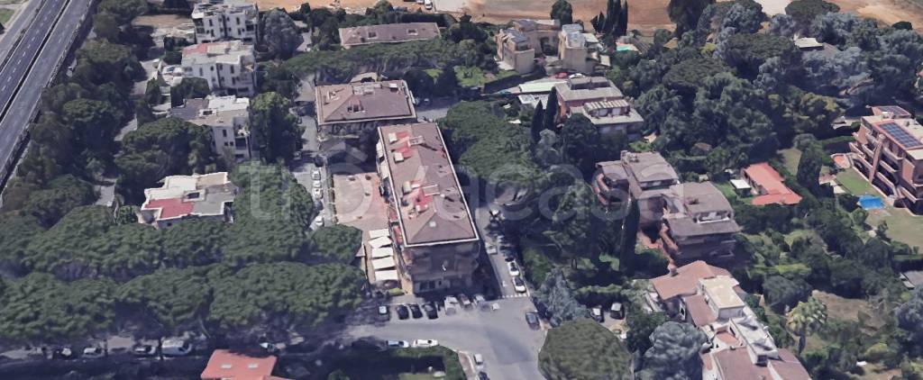 quadrivano in vendita a Roma in zona Mostacciano