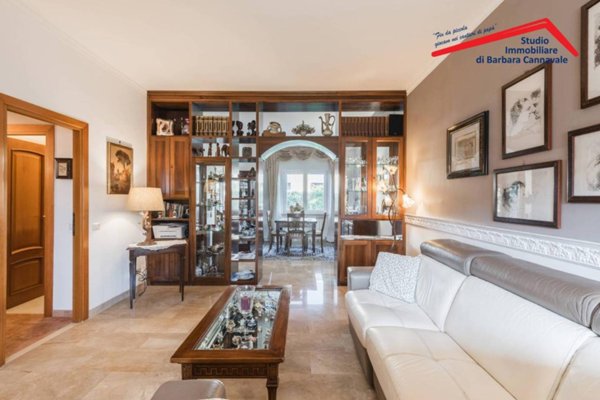 casa indipendente in vendita a Roma in zona Casal Palocco