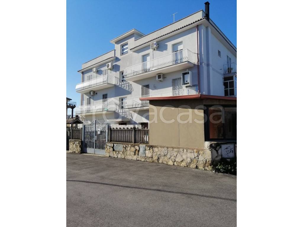 appartamento in vendita a Roma in zona Borghesiana