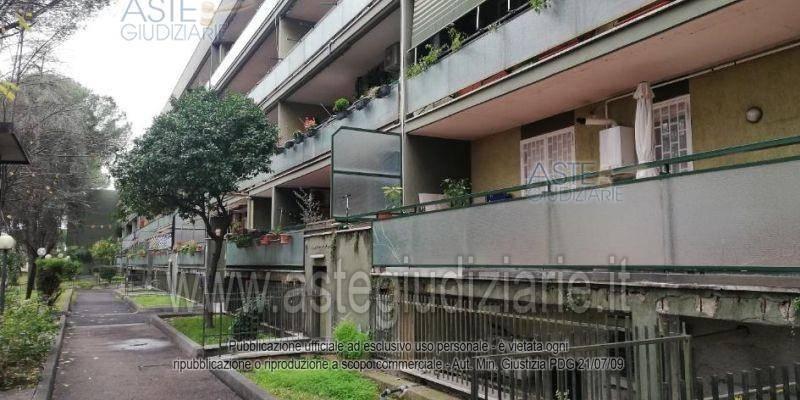 appartamento in vendita a Roma in zona Tor Bella Monaca