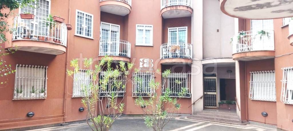 appartamento in vendita a Roma in zona Tor di Quinto