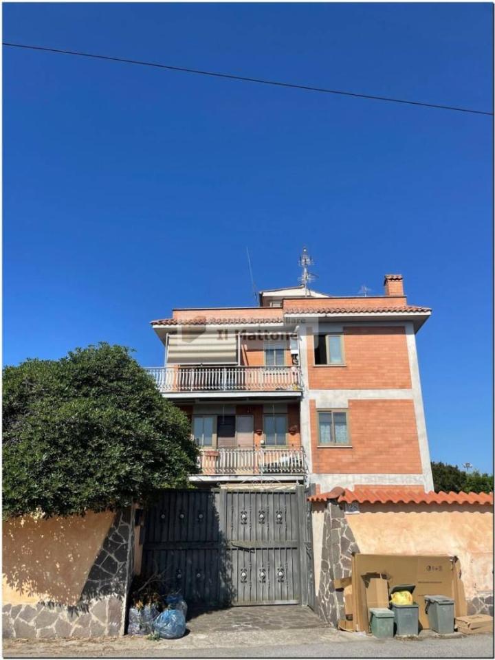 appartamento in vendita a Roma in zona Trigoria