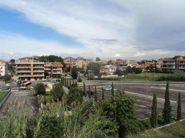 appartamento in vendita a Roma in zona Tor Cervara