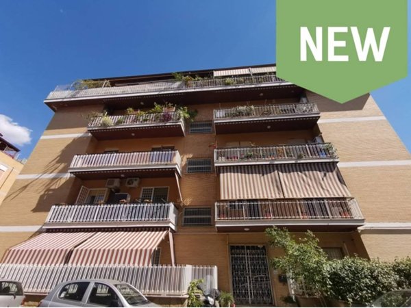 appartamento in vendita a Roma in zona Torrevecchia