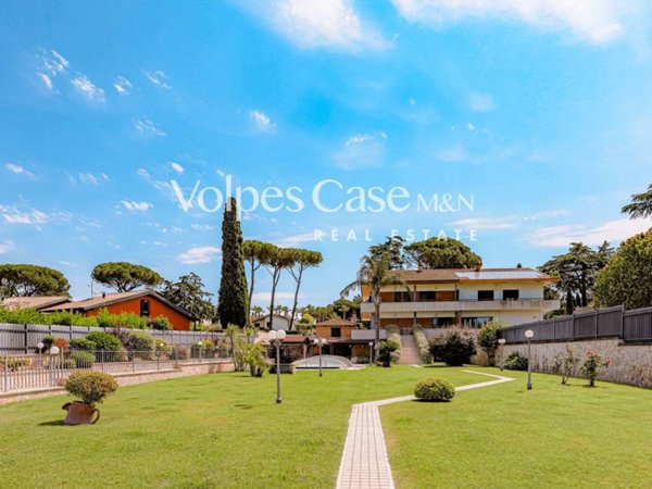 casa indipendente in vendita a Roma in zona Monte Sacro/Talenti