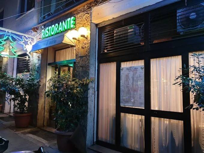 negozio in vendita a Roma in zona Tuscolano