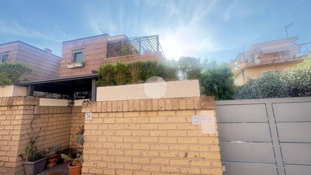 casa indipendente in vendita a Roma in zona Spinaceto