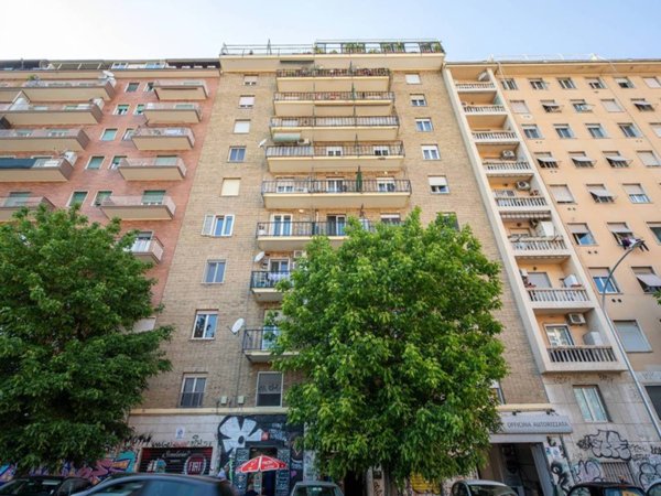 appartamento in vendita a Roma in zona Tuscolano