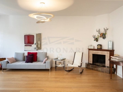 appartamento in vendita a Roma in zona Tomba di Nerone