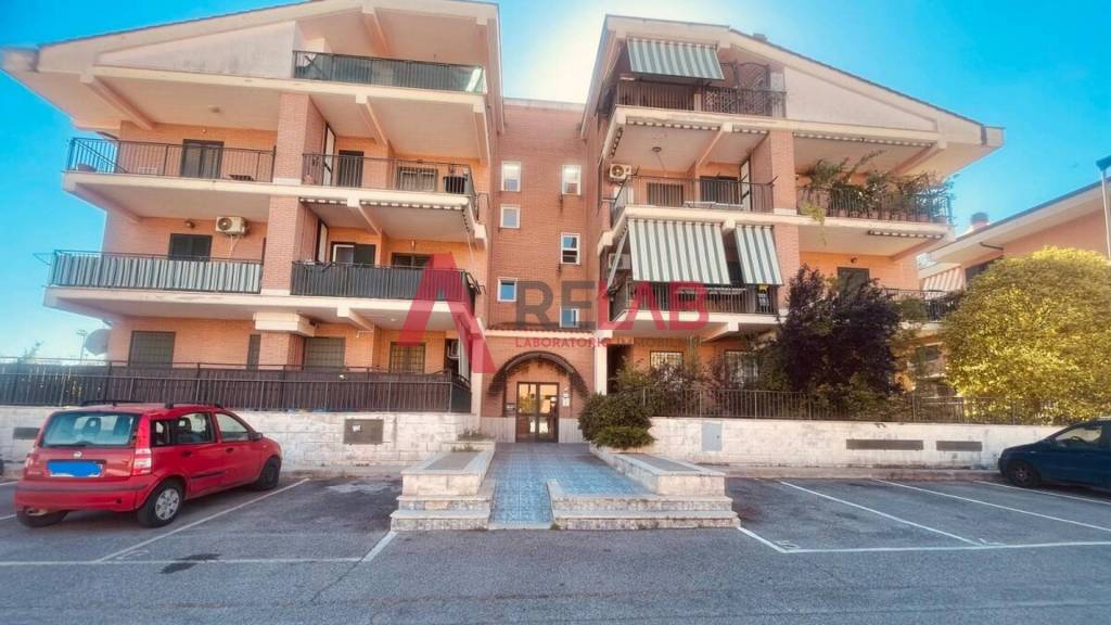 appartamento in vendita a Roma in zona Collatino