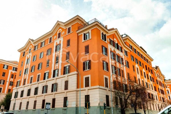 appartamento in vendita a Roma in zona Tuscolano