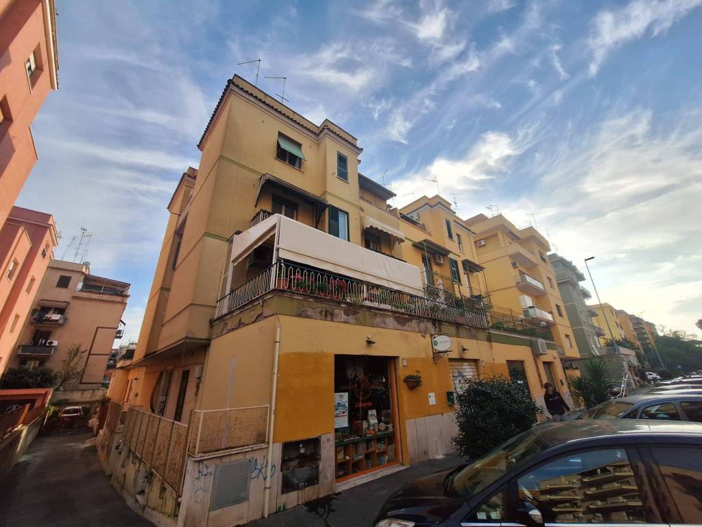 appartamento in vendita a Roma in zona Prenestino-Centocelle