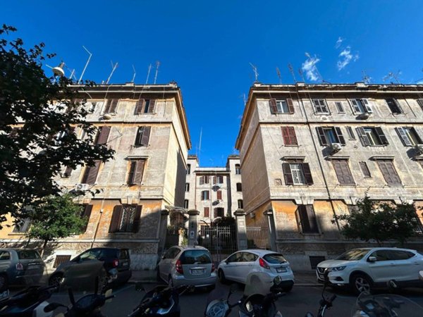 appartamento in vendita a Roma in zona San Saba - Ripa