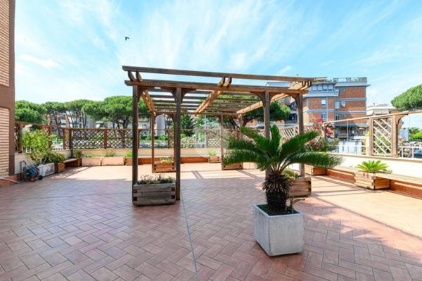appartamento in vendita a Roma in zona Portuense