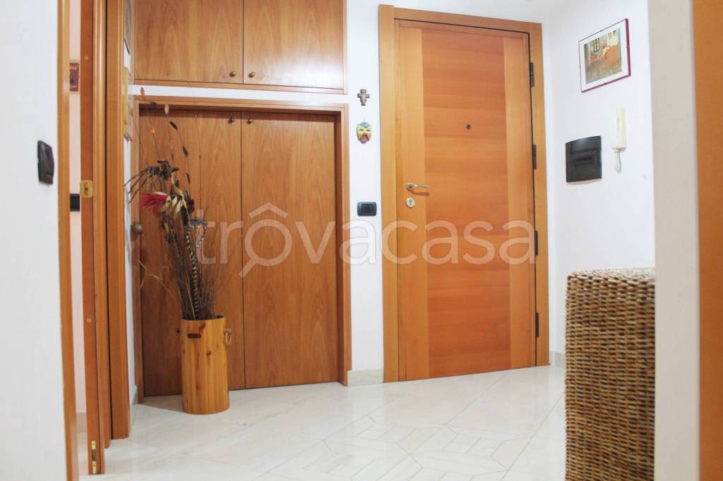 appartamento in vendita a Roma in zona Ostia