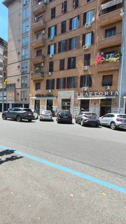 appartamento in vendita a Roma in zona Ostiense