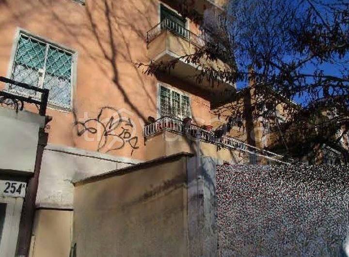 appartamento in vendita a Roma in zona Gianicolense