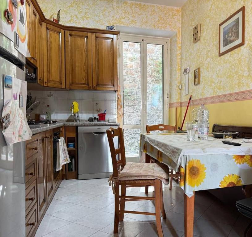 appartamento in vendita a Roma in zona Colle del Sole