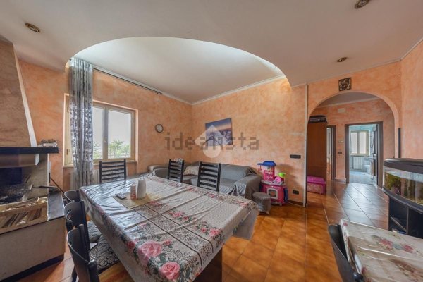 appartamento in vendita a Roma in zona Finocchio