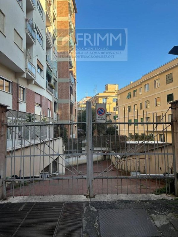 negozio in vendita a Roma in zona Trieste
