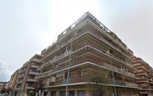 appartamento in vendita a Roma in zona Ostia