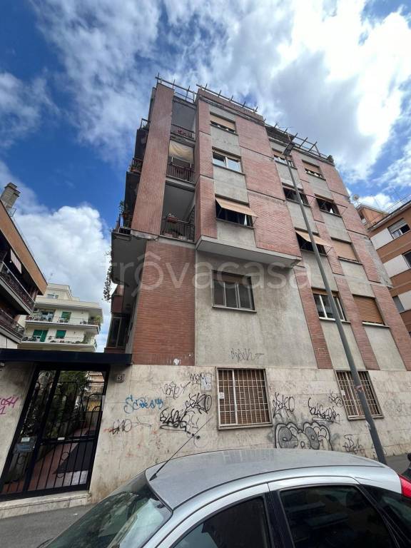 appartamento in vendita a Roma in zona Monte Sacro/Talenti