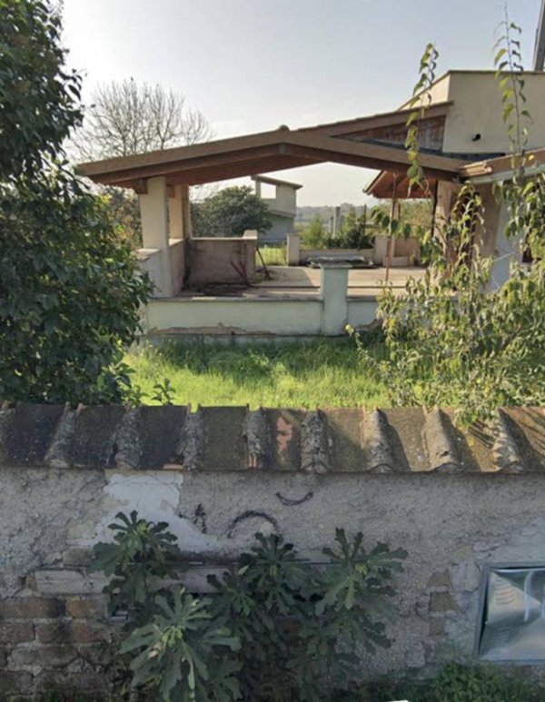terreno edificabile in vendita a Roma in zona Finocchio