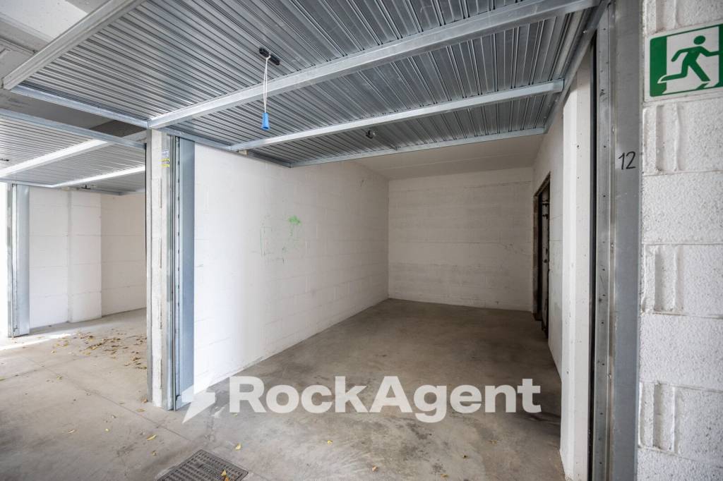 casa indipendente in vendita a Roma in zona Massimina/Casal Lumbroso