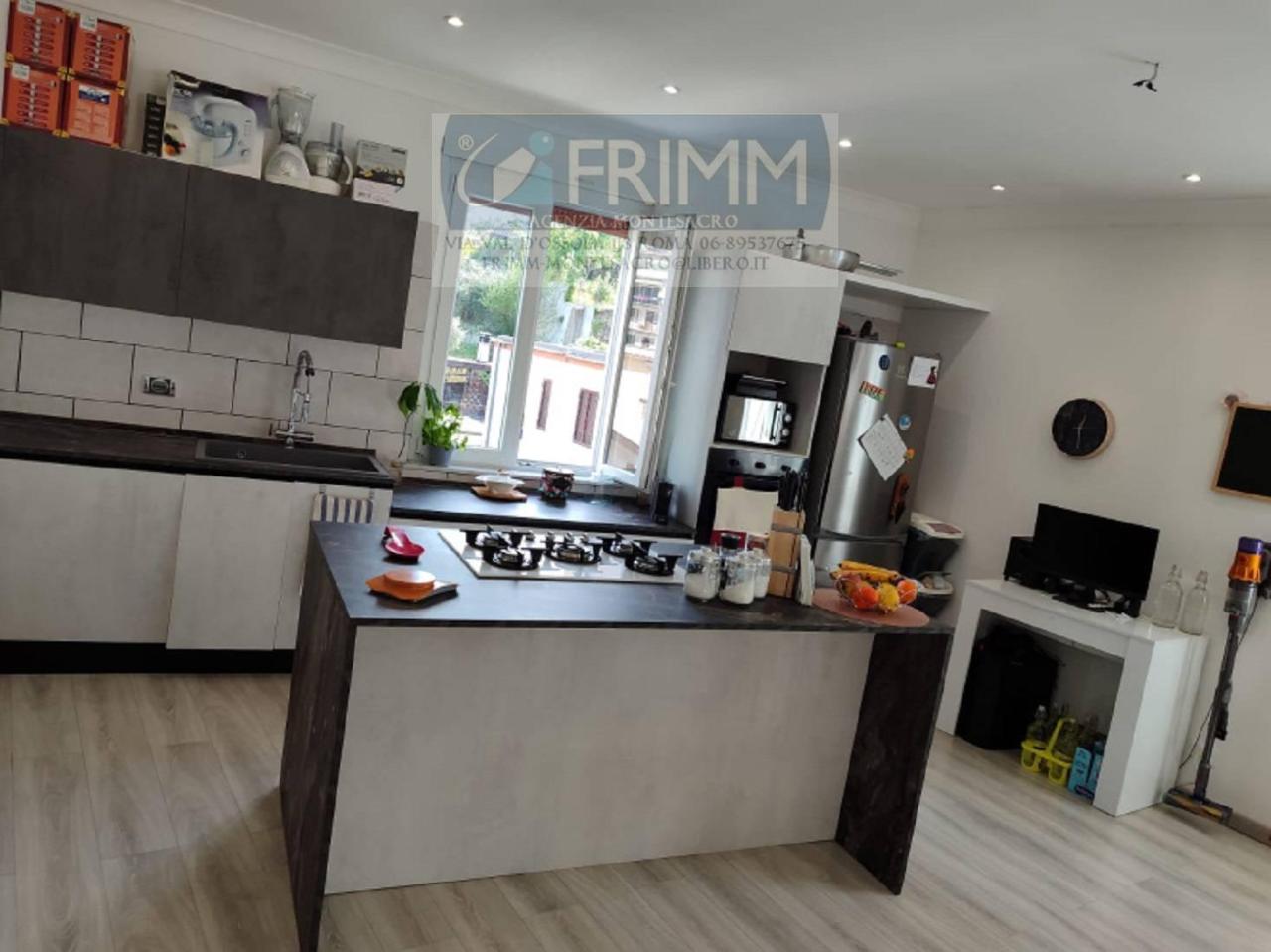 appartamento in vendita a Roma in zona Monte Sacro/Talenti