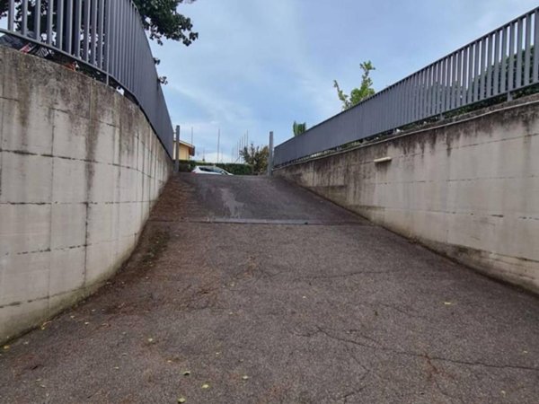 casa indipendente in vendita a Roma in zona Casal Morena