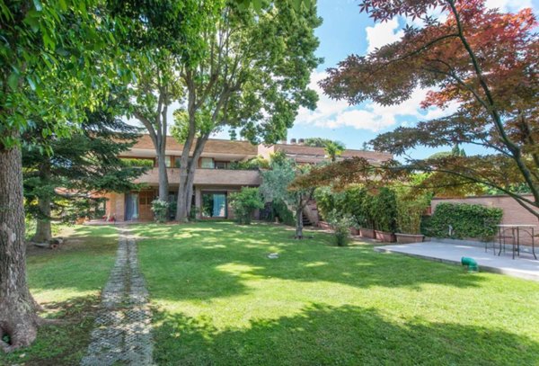 casa indipendente in vendita a Roma in zona Olgiata