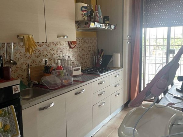appartamento in vendita a Roma in zona Torre Angela