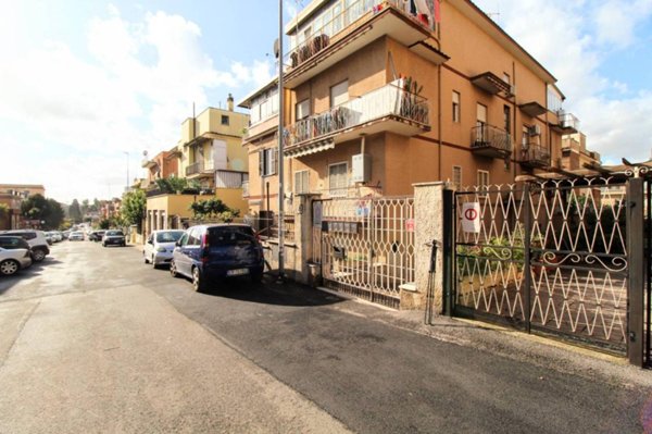 appartamento in vendita a Roma in zona San Basilio