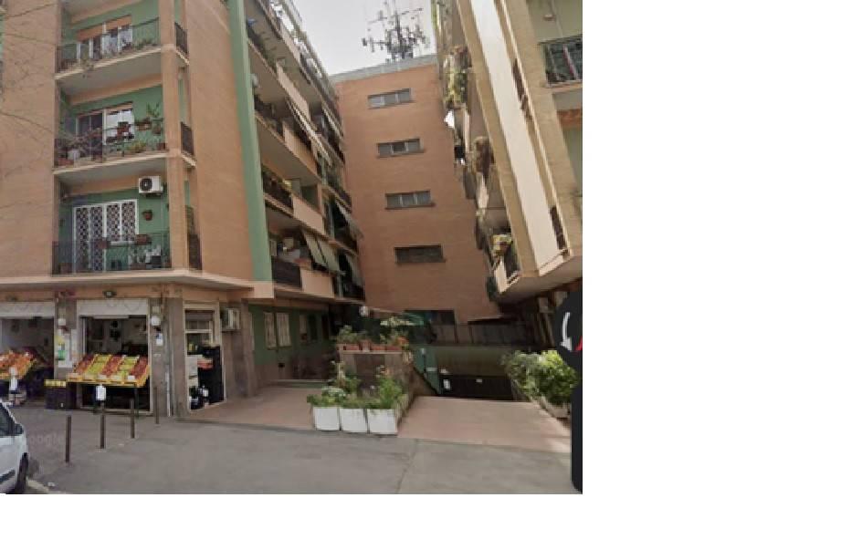 negozio in vendita a Roma in zona Ostia