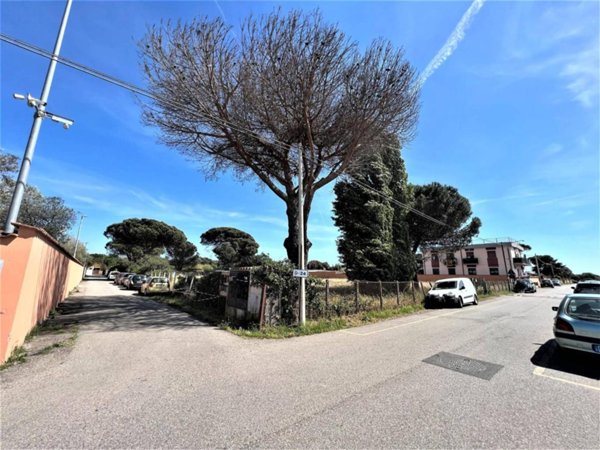 terreno agricolo in vendita a Roma in zona Infernetto