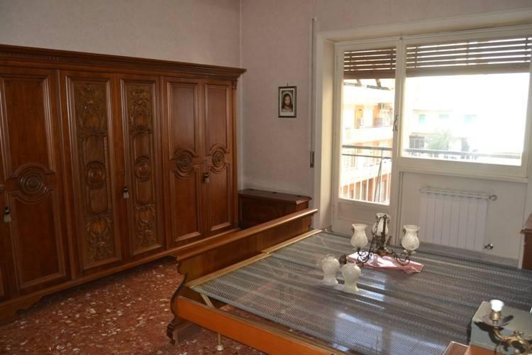 appartamento in vendita a Roma in zona Appio Latino