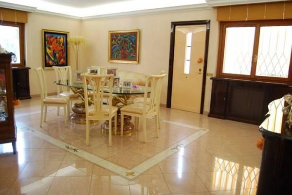 casa indipendente in vendita a Roma in zona Casal Morena