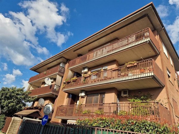 appartamento in vendita a Roma in zona Ponte Mammolo